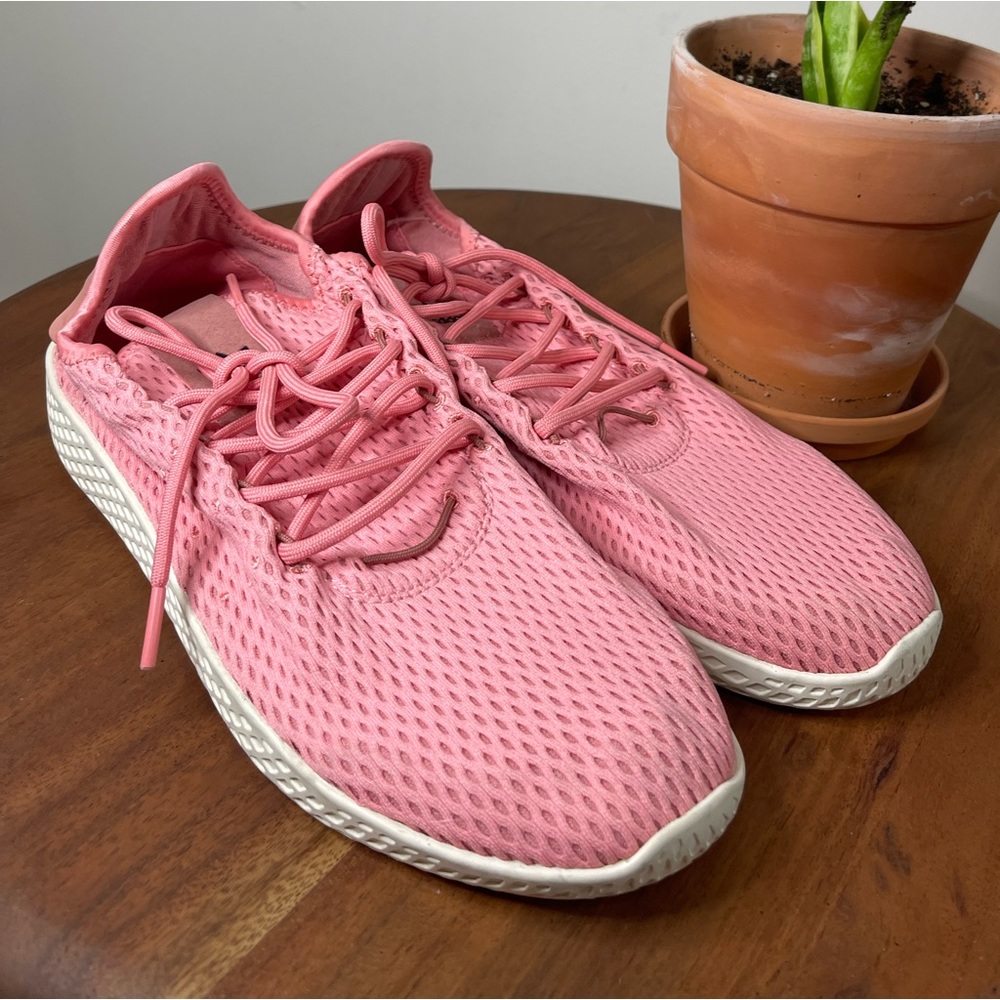 Adidas  Pharrell Williams. Never worn